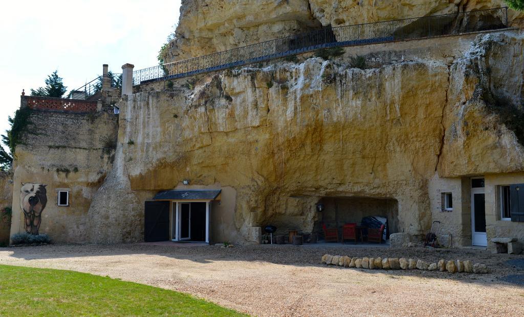 Gites Troglodytes Du Chateau De L'Etoile Vernou-sur-Brenne Zewnętrze zdjęcie